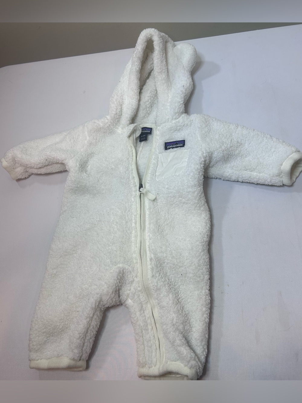 Patagonia Baby White Sherpa One-Piece Hooded Bunting 0-3 months